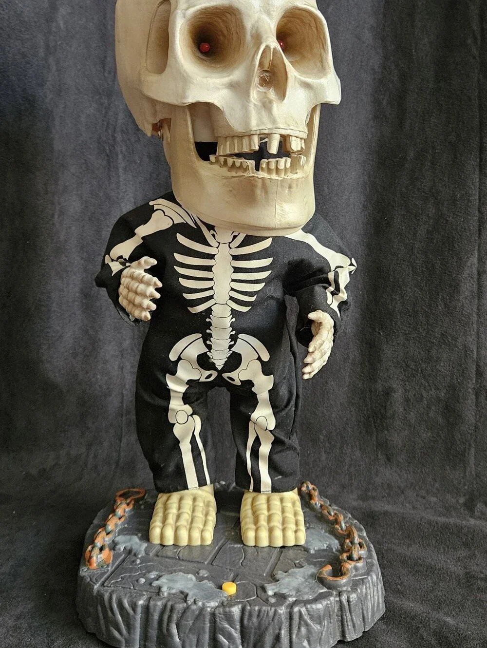 Vintage Gemmy 16